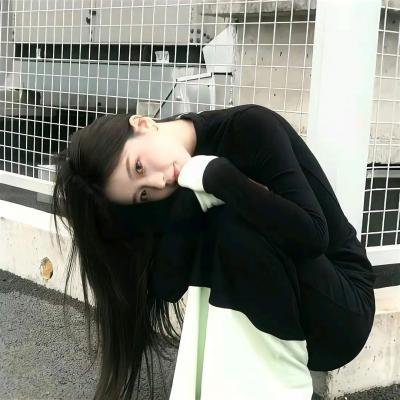 敦君与女朋友